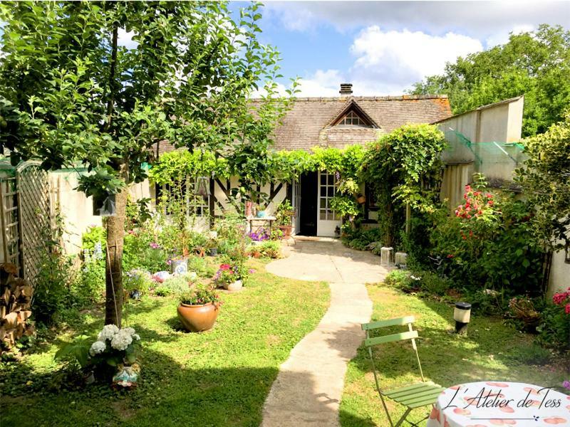 L'Atelier De Tess Bed & Breakfast Le Bec-Hellouin Dış mekan fotoğraf