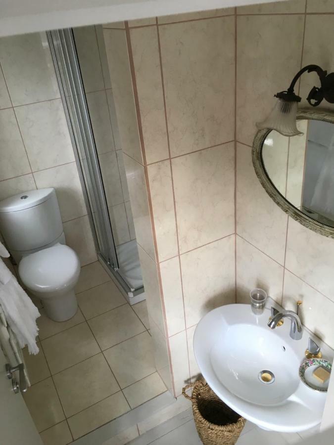 L'Atelier De Tess Bed & Breakfast Le Bec-Hellouin Dış mekan fotoğraf